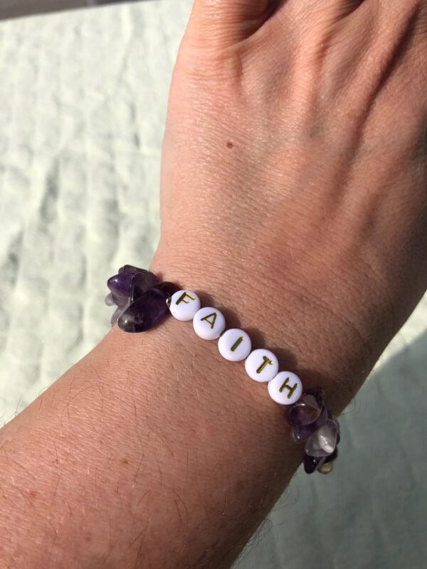 Splitarmband Faith met Amethist