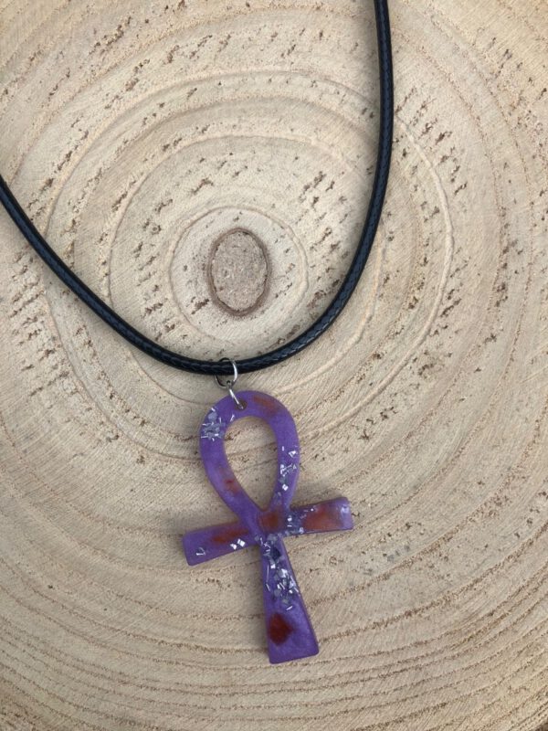 Ketting met Ankh Orgonite en carneool klein