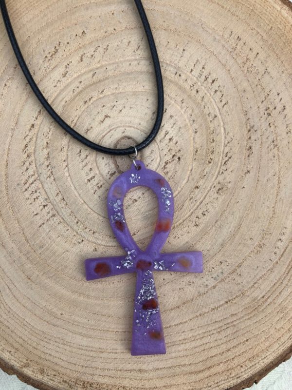 Ketting met Ankh Orgonite en carneool