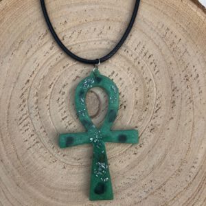 Ketting met Ankh Orgonite en bloedsteen