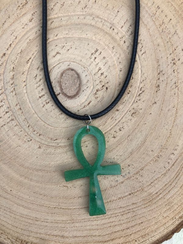 Ketting met Ankh Orgonite en bergkristal klein